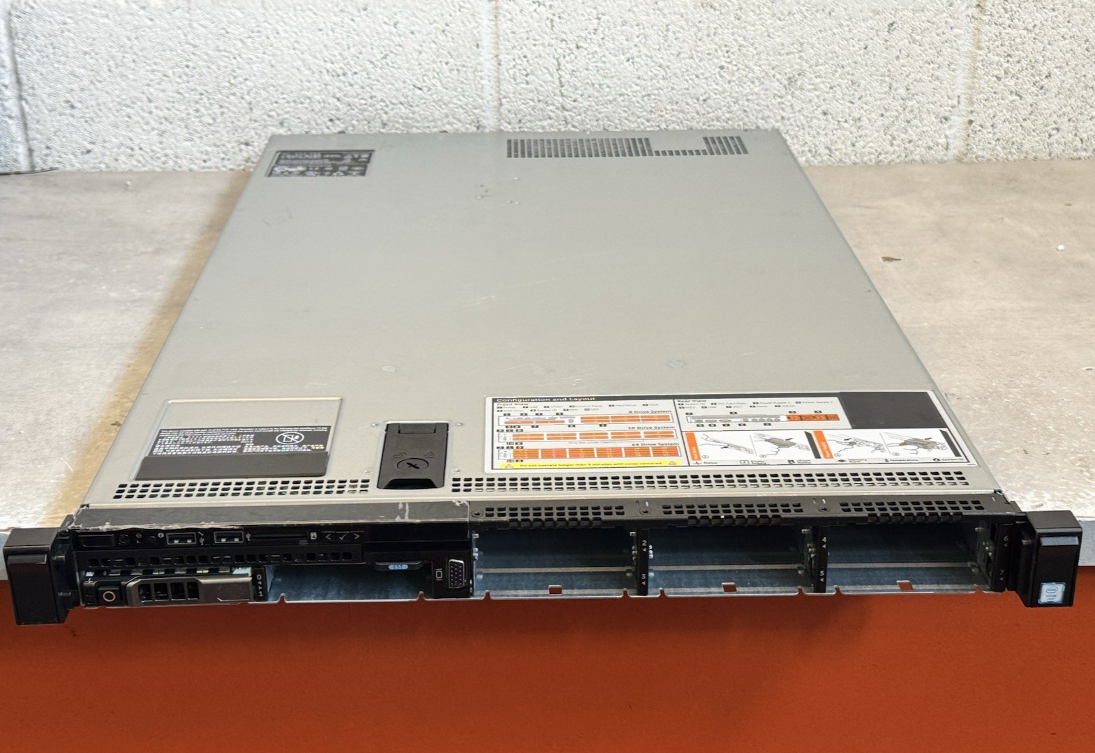 Dell Poweredge R630 Server 8-SFF | E5-2683 V4 | 128GB Ram | 600GB HD | PERC H730