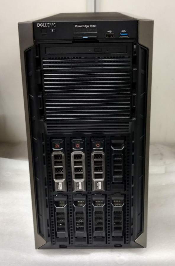 Dell PowerEdge T440 LFF Xeon Silver 4208 2.1Ghz, 32GB Ram, H740P