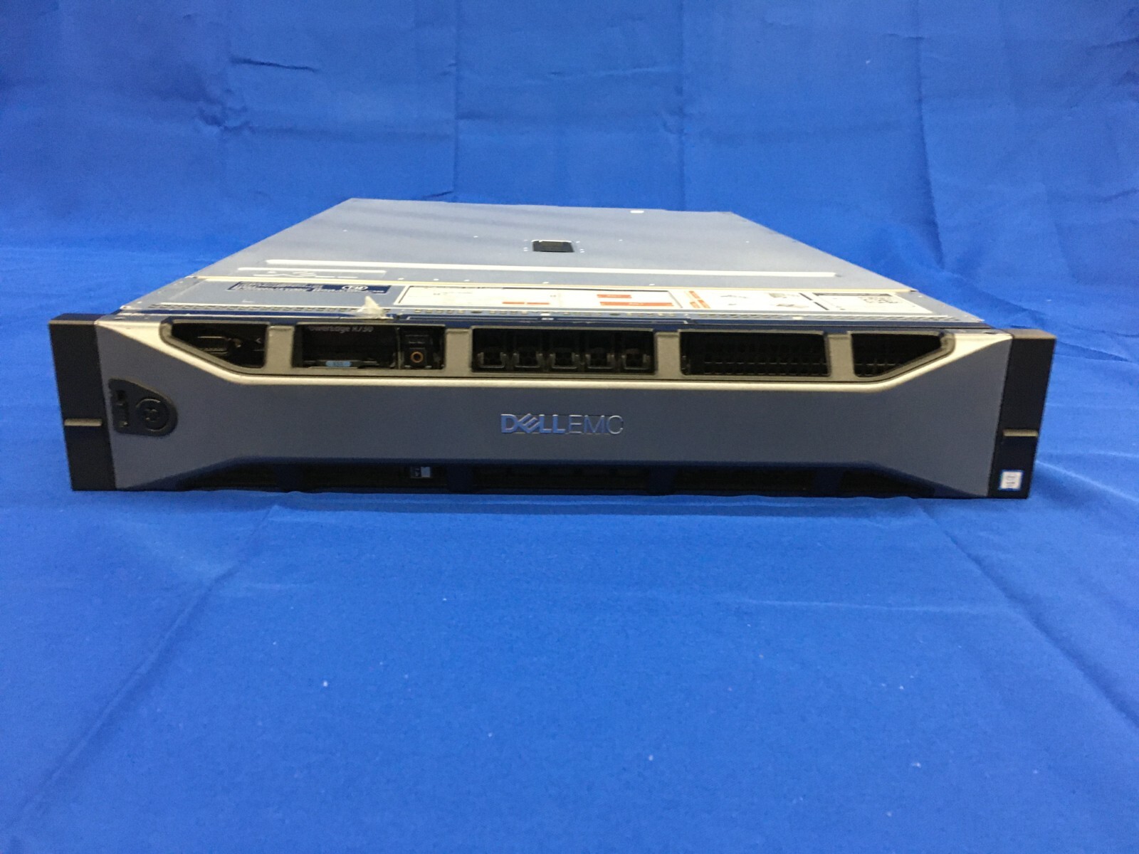 Dell PowerEdge R730- 2U -2x Xeon E5-2695 v4  -16GBx2 RAM -2x 250GB 7.2K SATA HDD