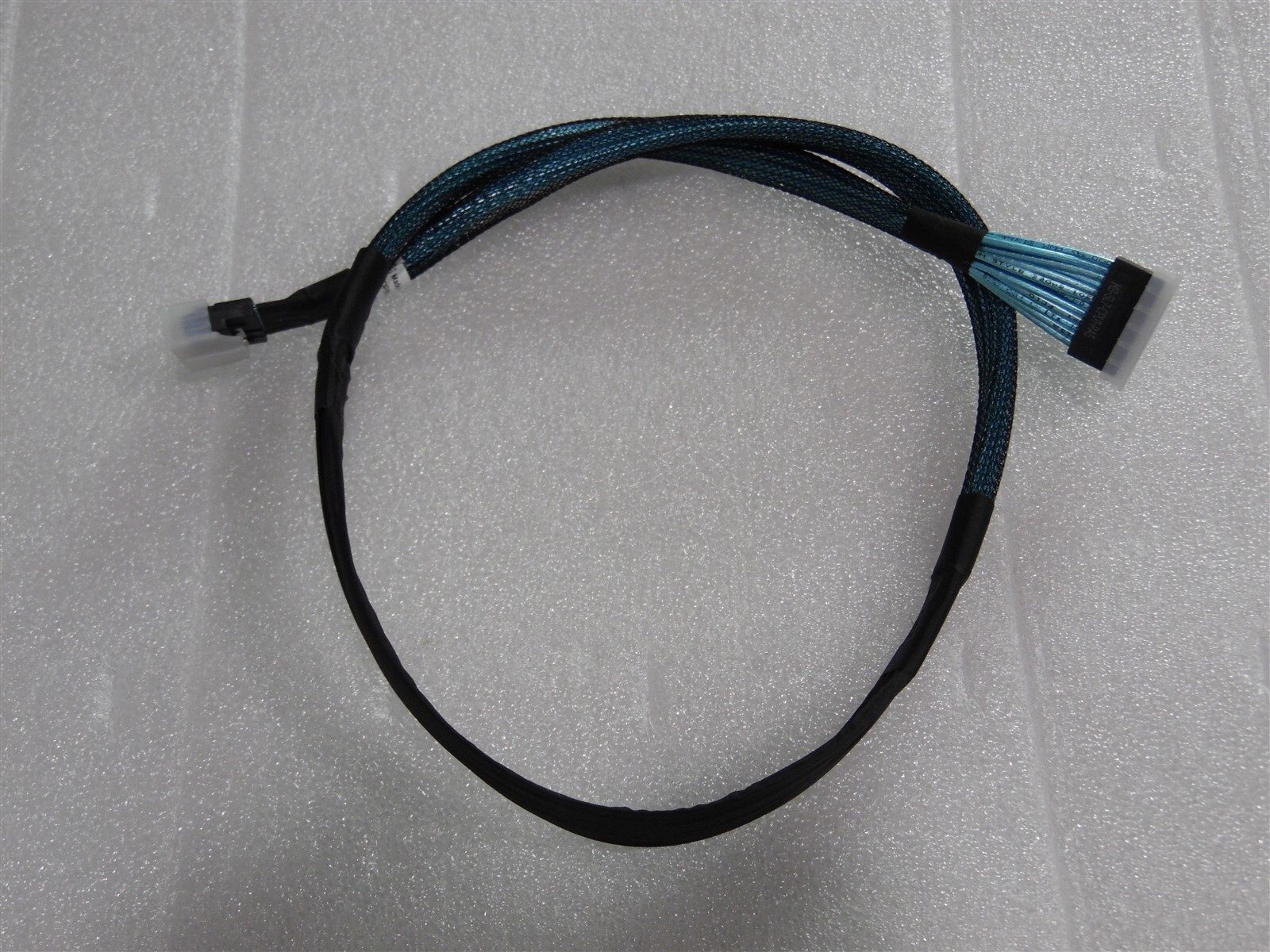 DELL POWEREDGE R750 8 BAY SFF SERVER H755 PERC RAID XDC17 CABLE