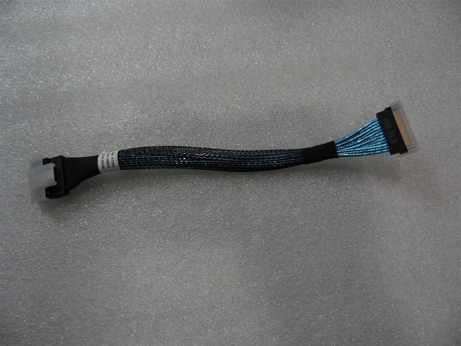 DELL POWEREDGE R750 16 BAY SFF SERVER H755 H745 PERC RAID WW0C4 MMRY6 CABLE