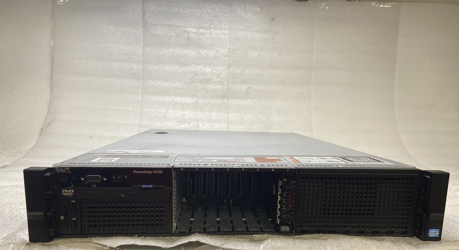 Dell PowerEdge R720 2x Intel Xeon E5-2630 v2 2.6GHz 144GB RAM NO HDD