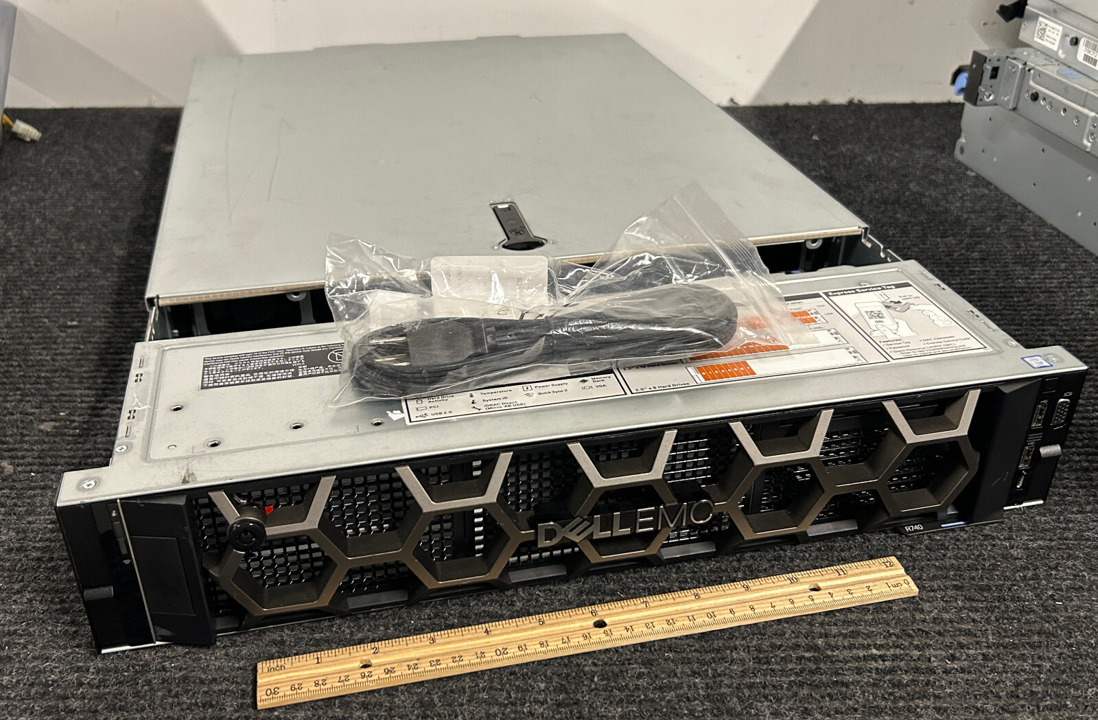 Dell PowerEdge R740 Server W 2x Intel Xeon Gold 6152 And 32GB RAM w/ Power Cord