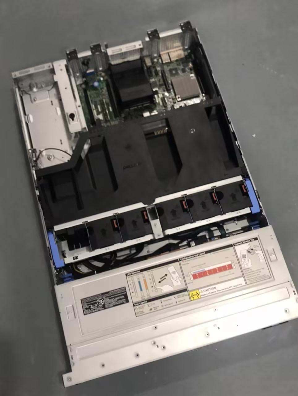 Dell PowerEdge R750XS Server 8X3.5″/2X800W PSU/H345
