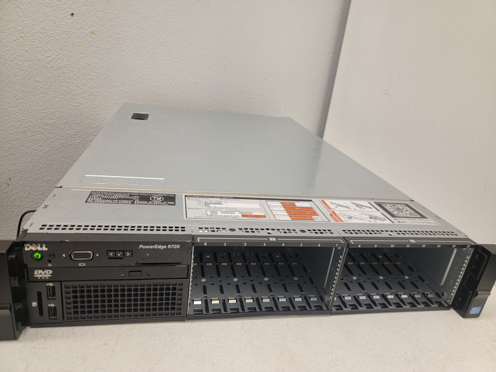 Dell POWEREDGE R720 Server XEON E14S 2 Tray  NO RAM / NO HDD & TRAYS/ UNKNOWN GB