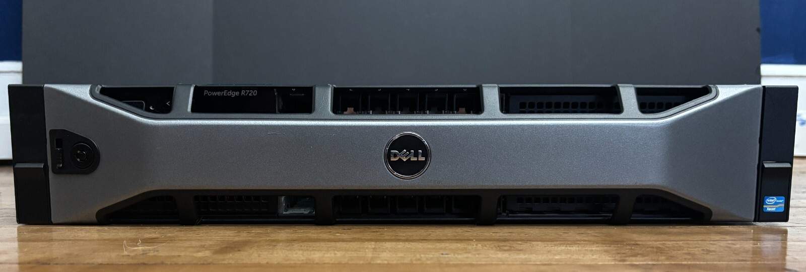 Dell PowerEdge R720 Server INTEL XEON E5-2650 V2 2.6 Ghz