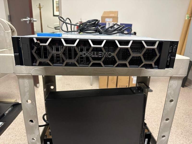 Dell PowerEdge R740 Server 10×1.2tb SAS 64gb RAM