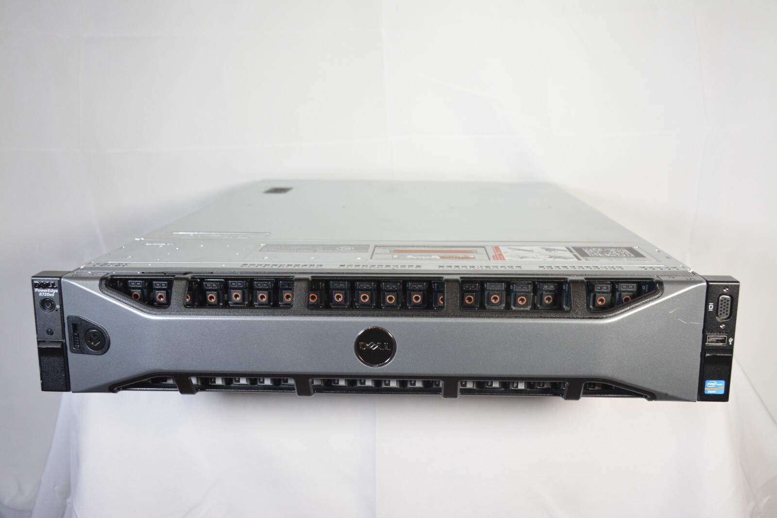 Dell PowerEdge R720 Server 2x 2.60GHz E5-2630 V2 12C 128GB 8BaySFF  4xCaddy