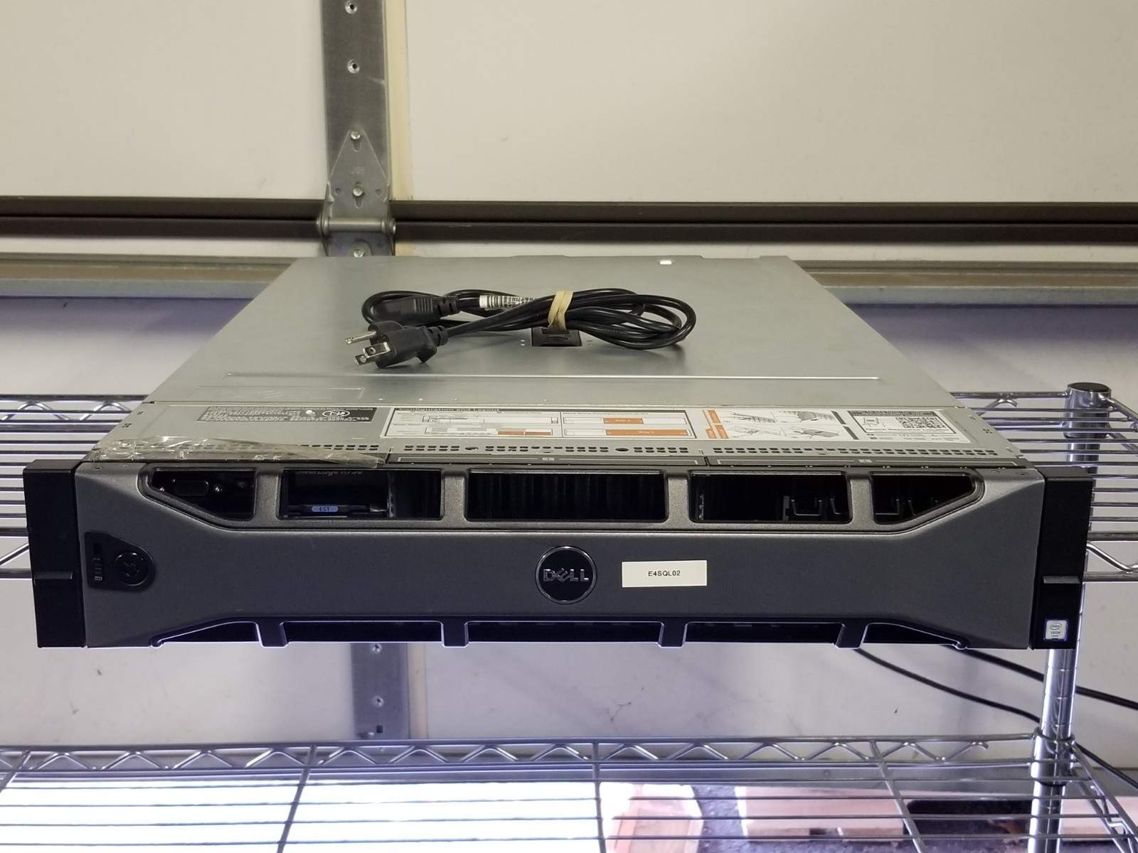 Dell PowerEdge R730 Server W 2x Intel Xeon E5-2640 V4 & 64GB RAM w/ Power Cord