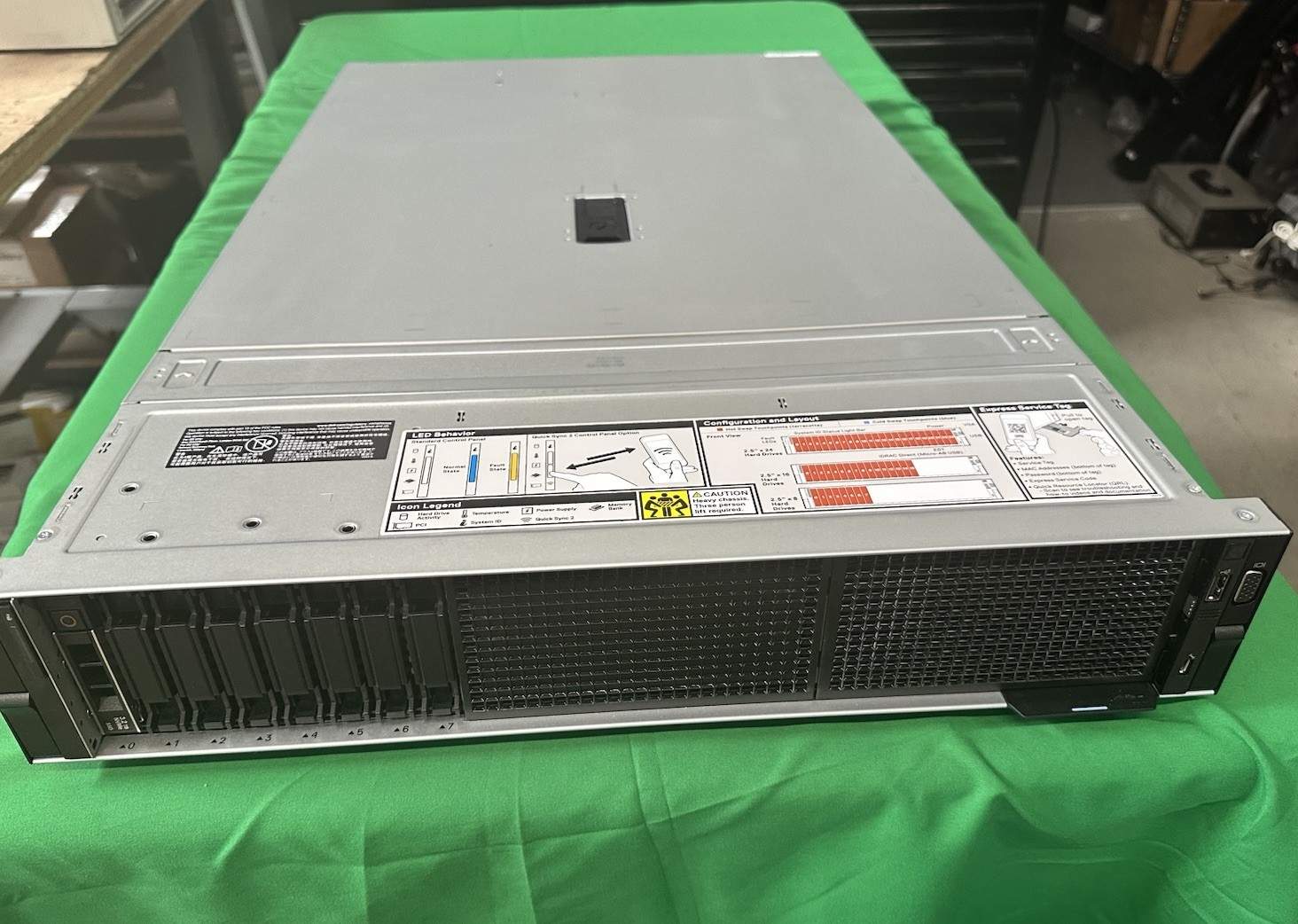 Dell Poweredge R750 8SFF NVMe Server 2x Gold 6338N 2.20GHz 768GB RAM / NO HD
