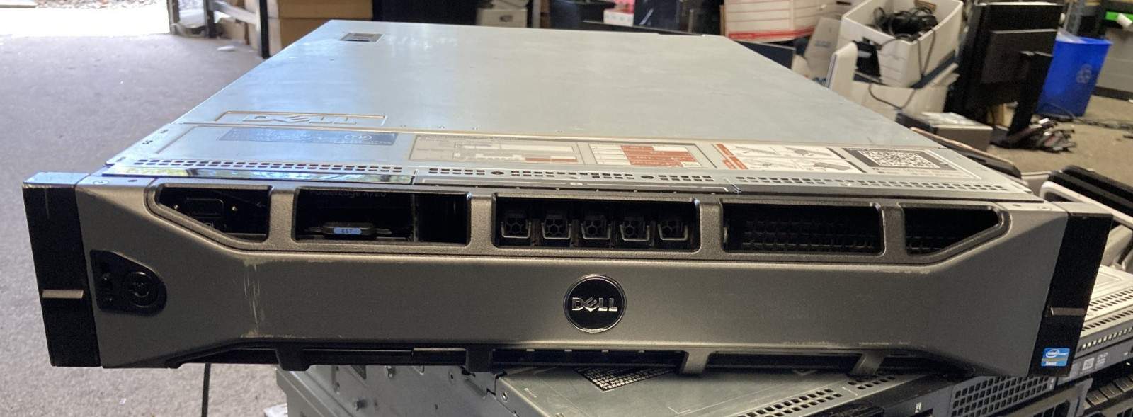 Dell PowerEdge R720 2x Xeon E5-2640 @2.50GHz 12GB RAM NO HDD w/ 2* 750w PSU
