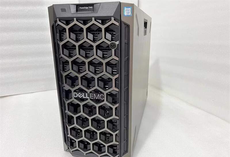 Dell PowerEdge T440 16X2.5″ Tower Server/2x 750W PSU/H330 Raid