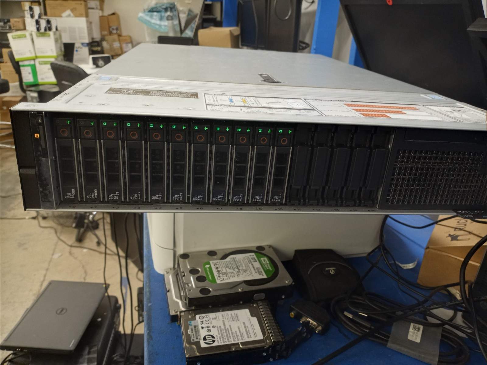 Dell PowerEdge R740 Server | 2x Gold 6136 = 24 Cores | 64 RAM/ Sas Drives