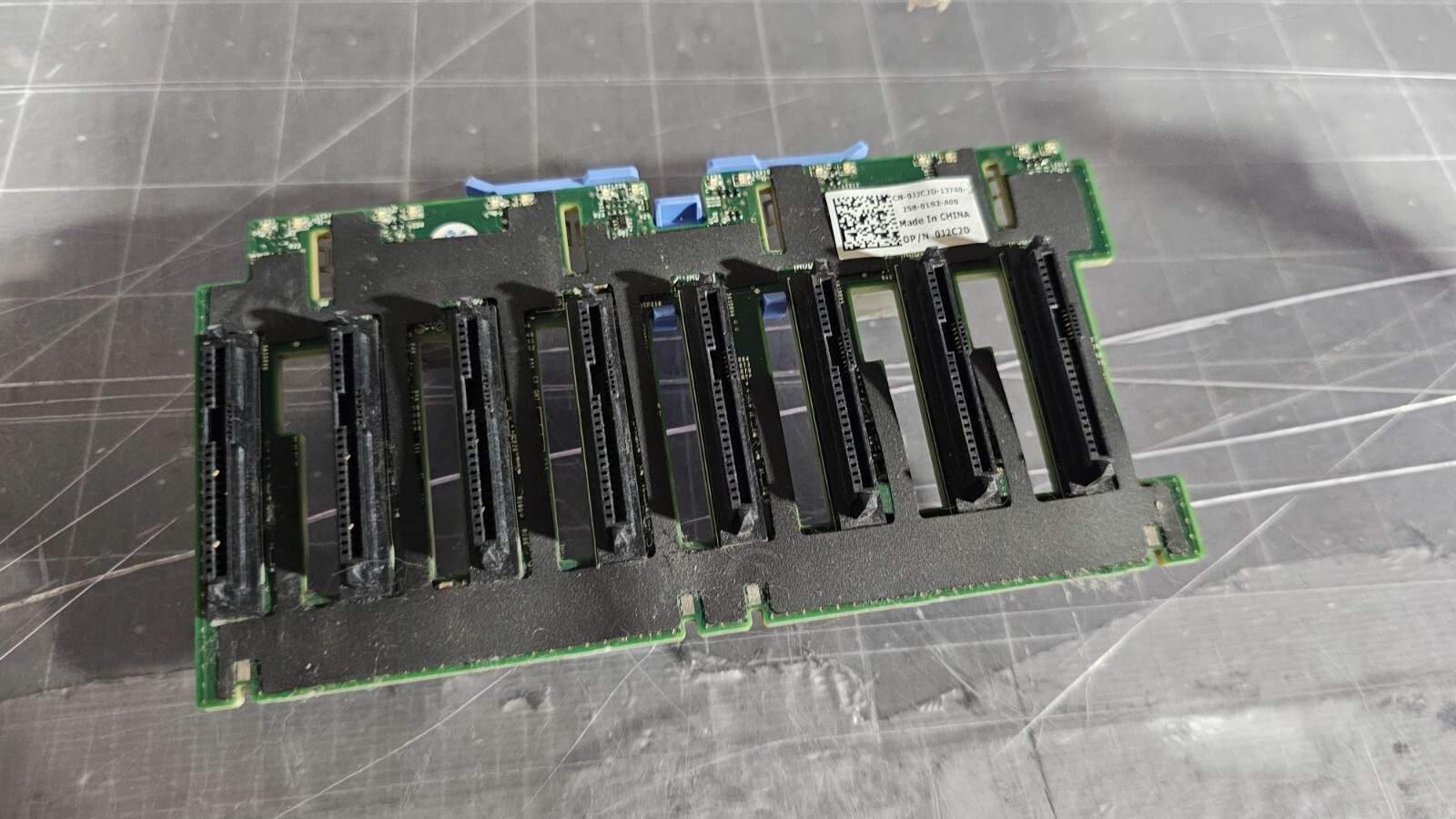 Dell PowerEdge R720 R820 8-Bay 2.5” Backplane 0J2C2D 022FYP J2C2D 22FYP