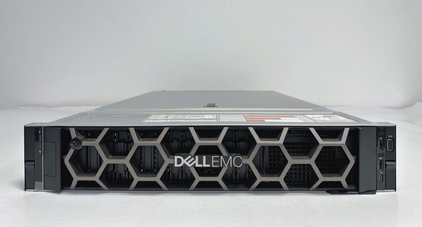 Dell PowerEdge R740 Server 2x Xeon Gold 6126 256GB 16x 300GB 15K SAS H730P Rack