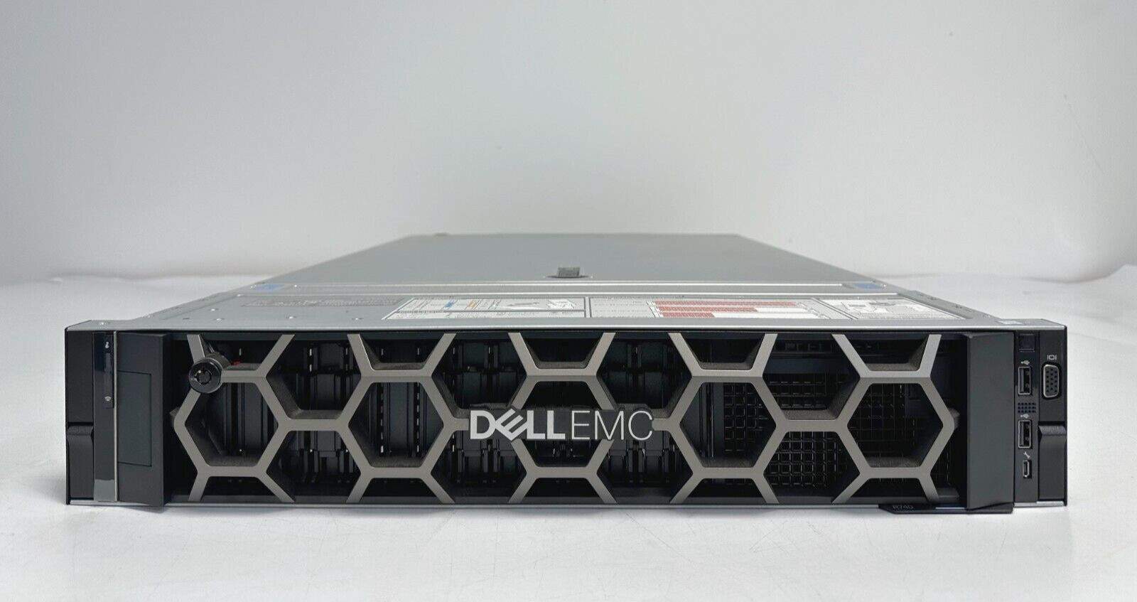 Dell PowerEdge R740 Server 2x Xeon Platinum 8180 256GB 2x 3.84TB SAS SSD Rack