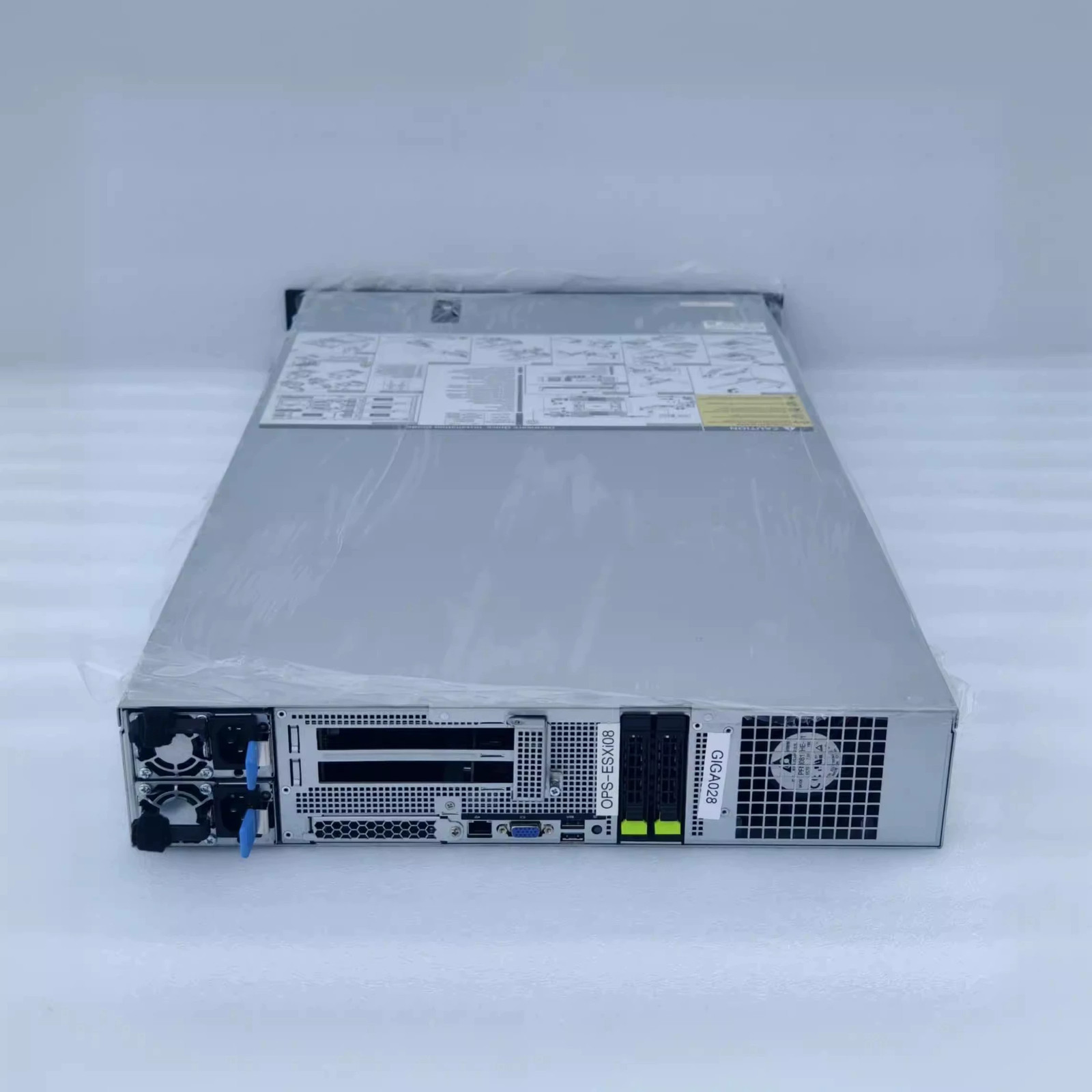 Gigabyte G242-Z11 Server 6×2.5″ 2X 1600W