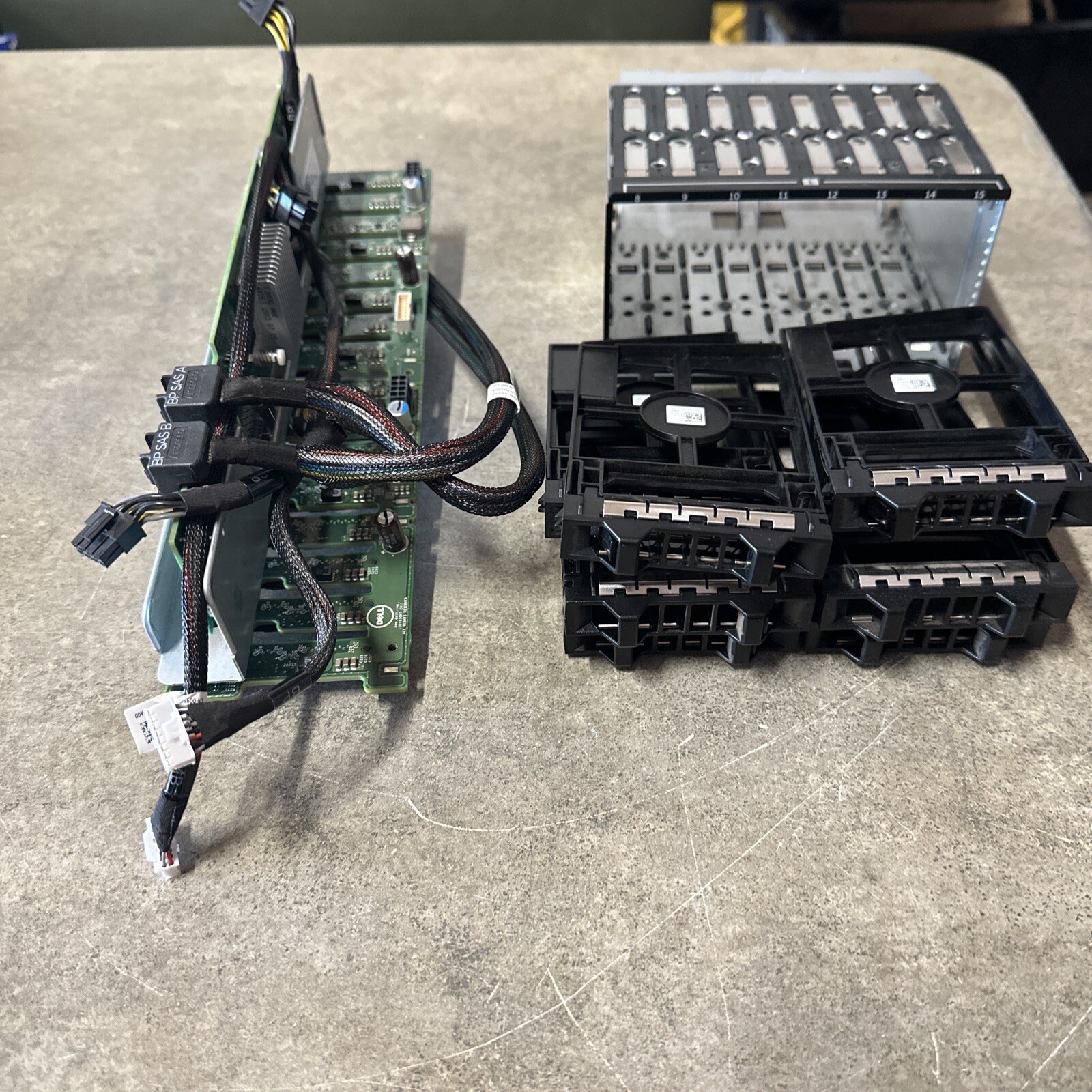 16 BAY HDD BACKPLANE CAGE +CBLS UPGRADE DELL POWEREDG R720-R820 8 BAY SFF SERVER