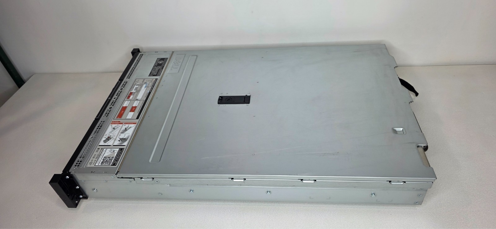 Dell PowerEdge R730 2U Xeon E5-2667 v4 3.2GHz No Ram PERC H730P No HDD Dual PS