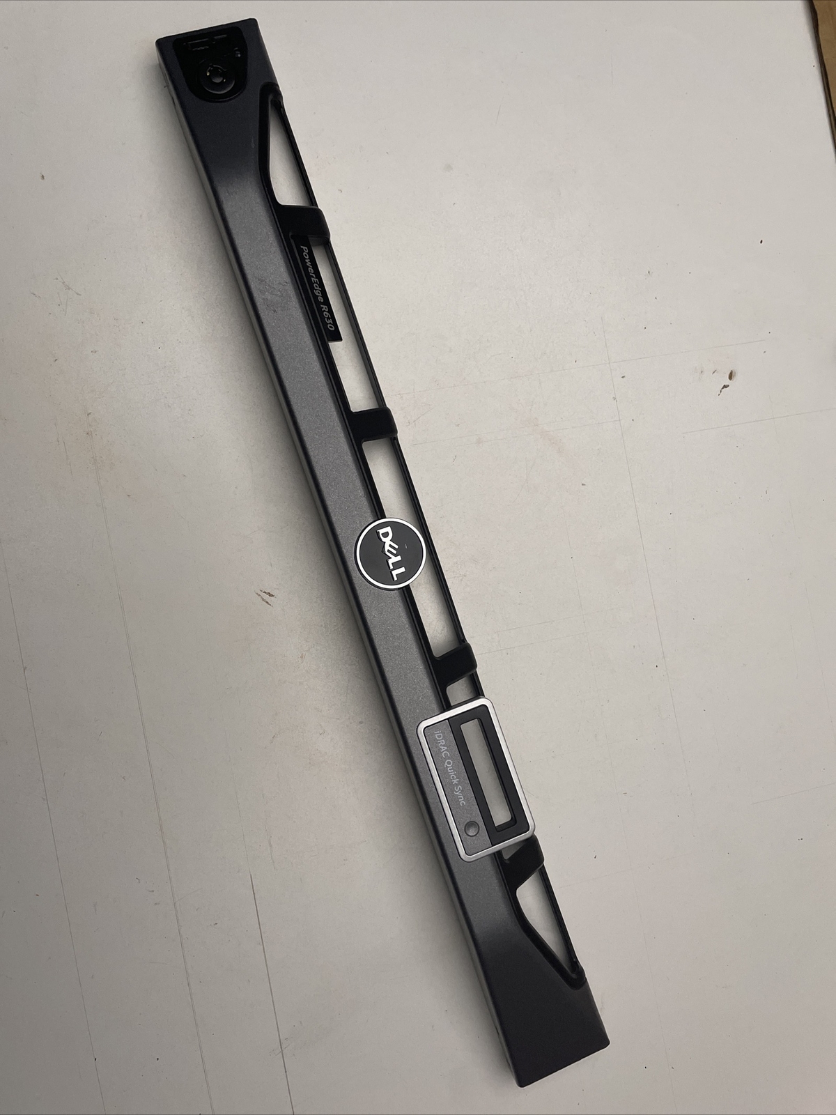 Dell PowerEdge R630 Server 1U iDRAC Quick Sync Front Bezel With Key 0n0twm