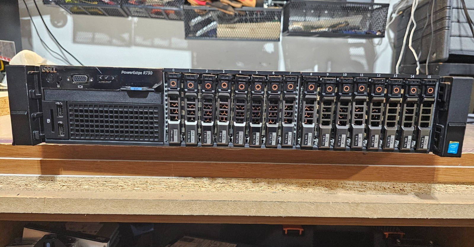 Dell PowerEdge R730 16 Bay Server 1x80GbSSD 3x900GbSAS 32Gb 2x14c v4CPU Proxmox