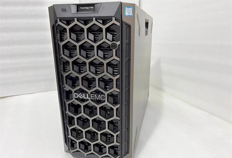 Dell PowerEdge T440 16X2.5″ Tower Server/2x 750W PSU/H330 Raid-