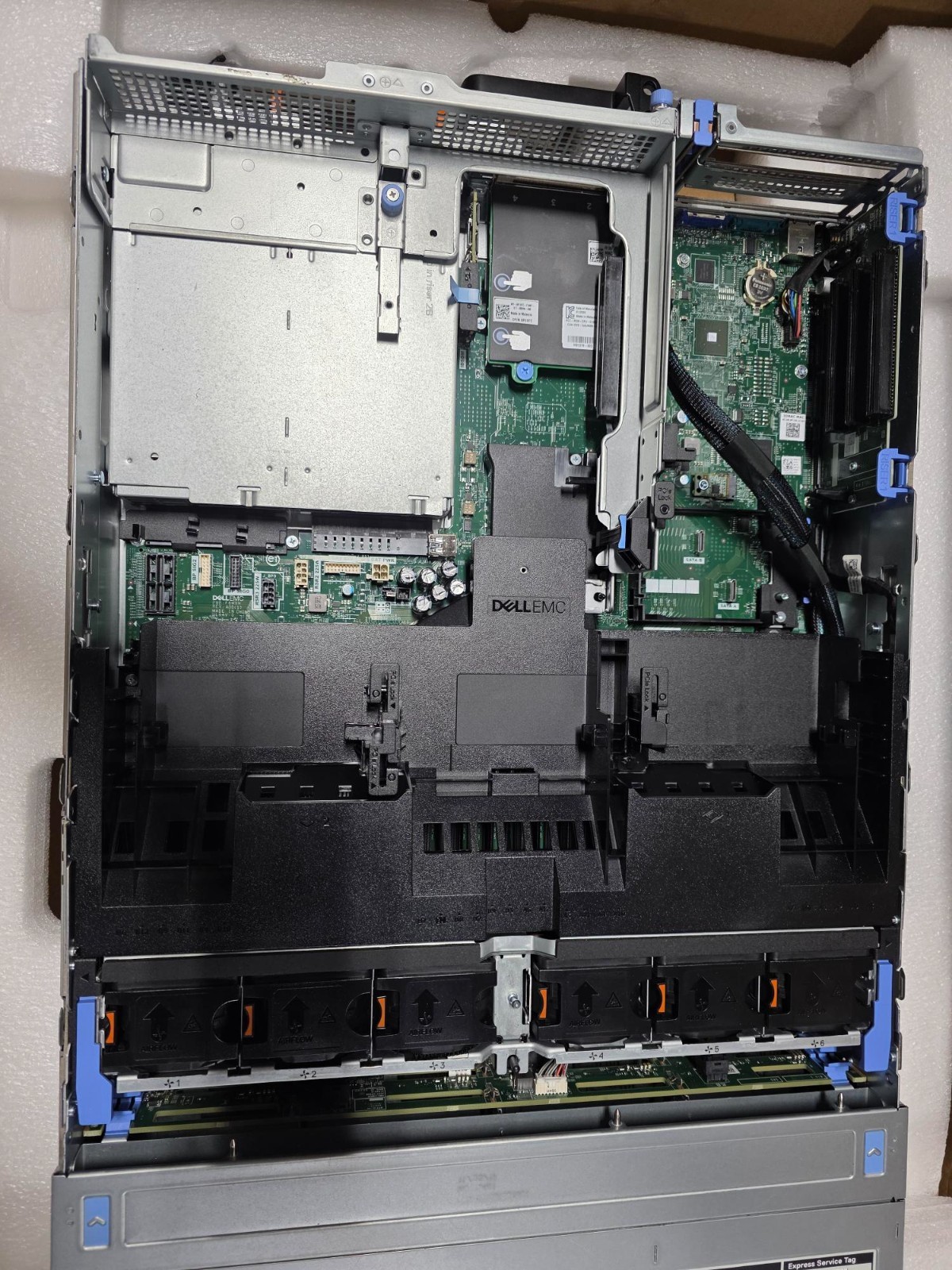 Dell PowerEdge R740 8LFF 2U Barebone 2x 6130 H730P 1100W iDRAC9 Ent NO RAM