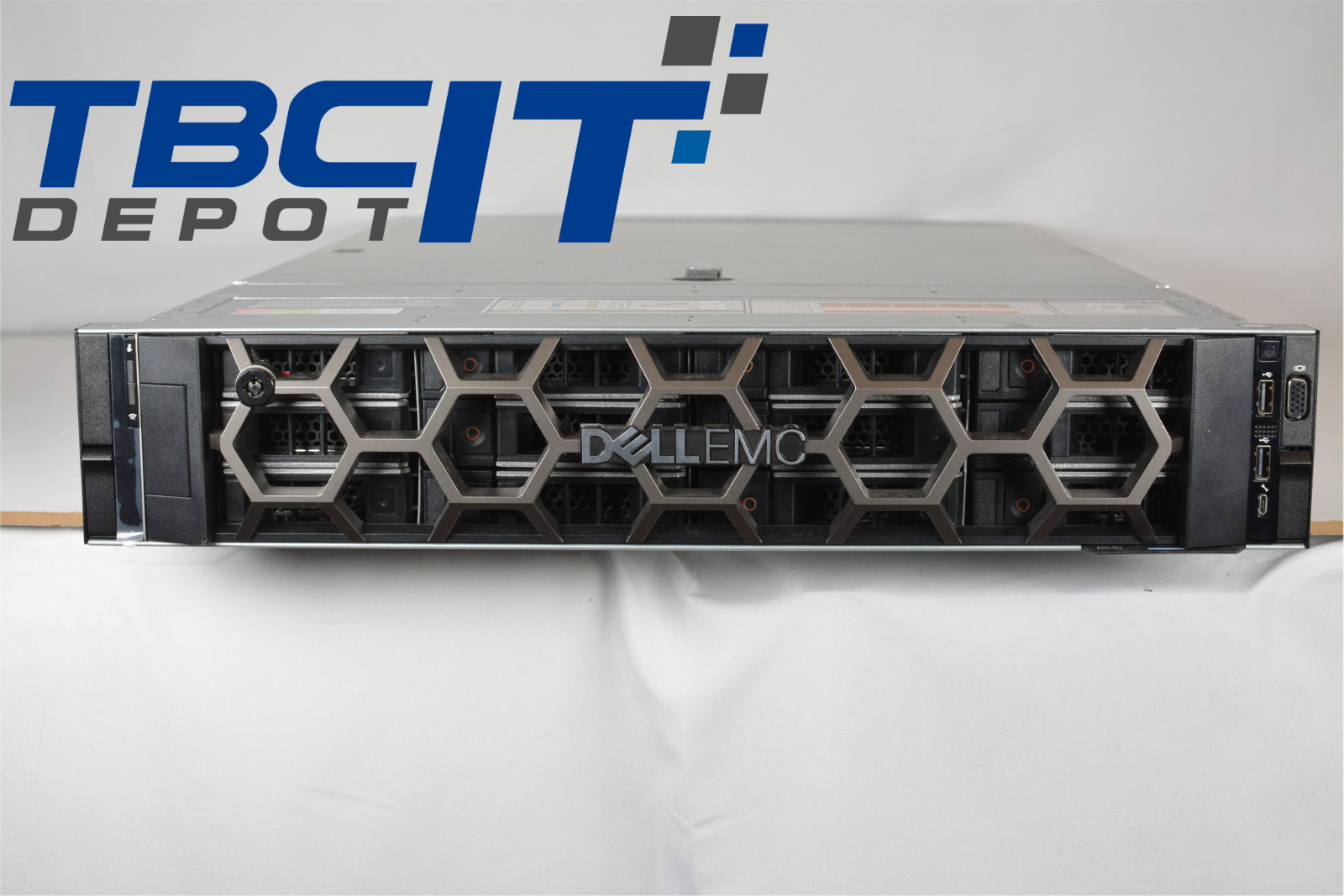 DELL PowerEdge R540 2x Xeon GOLD 6152 2.10GHz 44C 64GB 24TB SAS H730 RAID