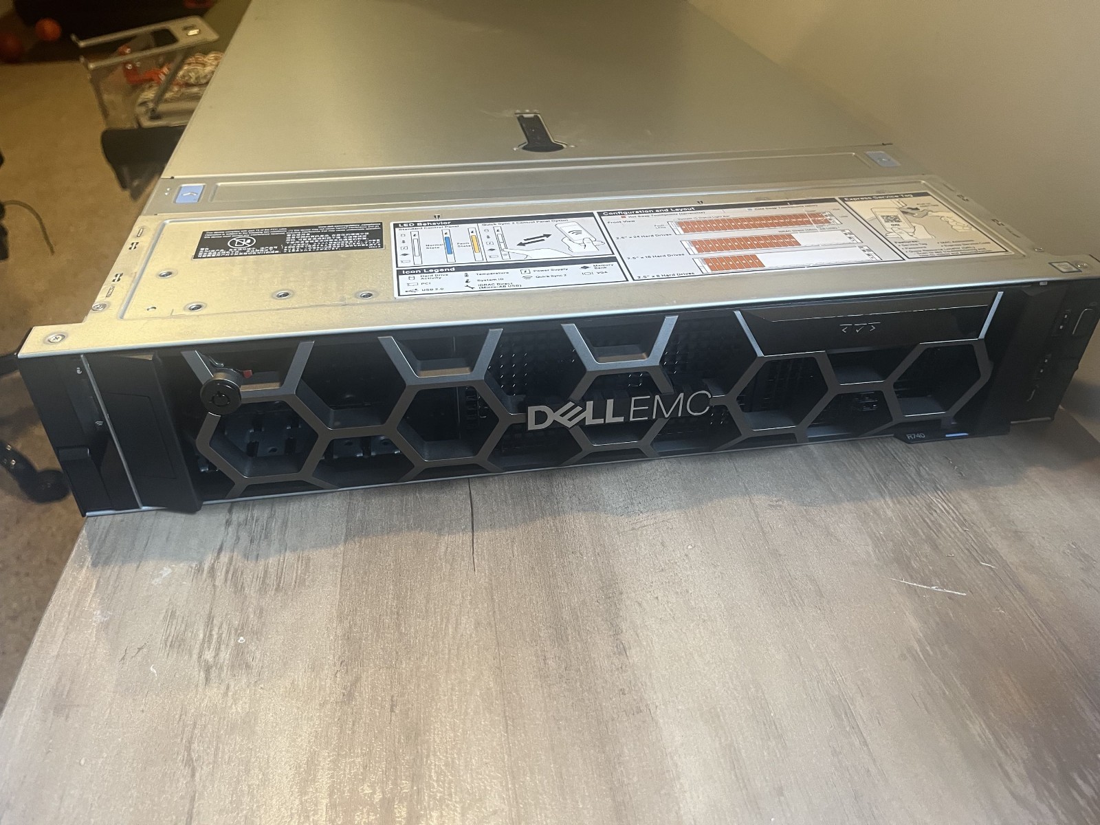 Dell PowerEdge R740 2x Xeon Gold 6152 128GB RAM H730P 8-Bay SSD Dual 25GbE