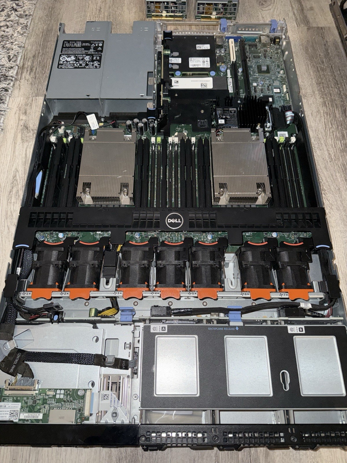dell poweredge r630 server 2x e5-2660v4 12 Core, PERC H730, 2xPSU, SFP+