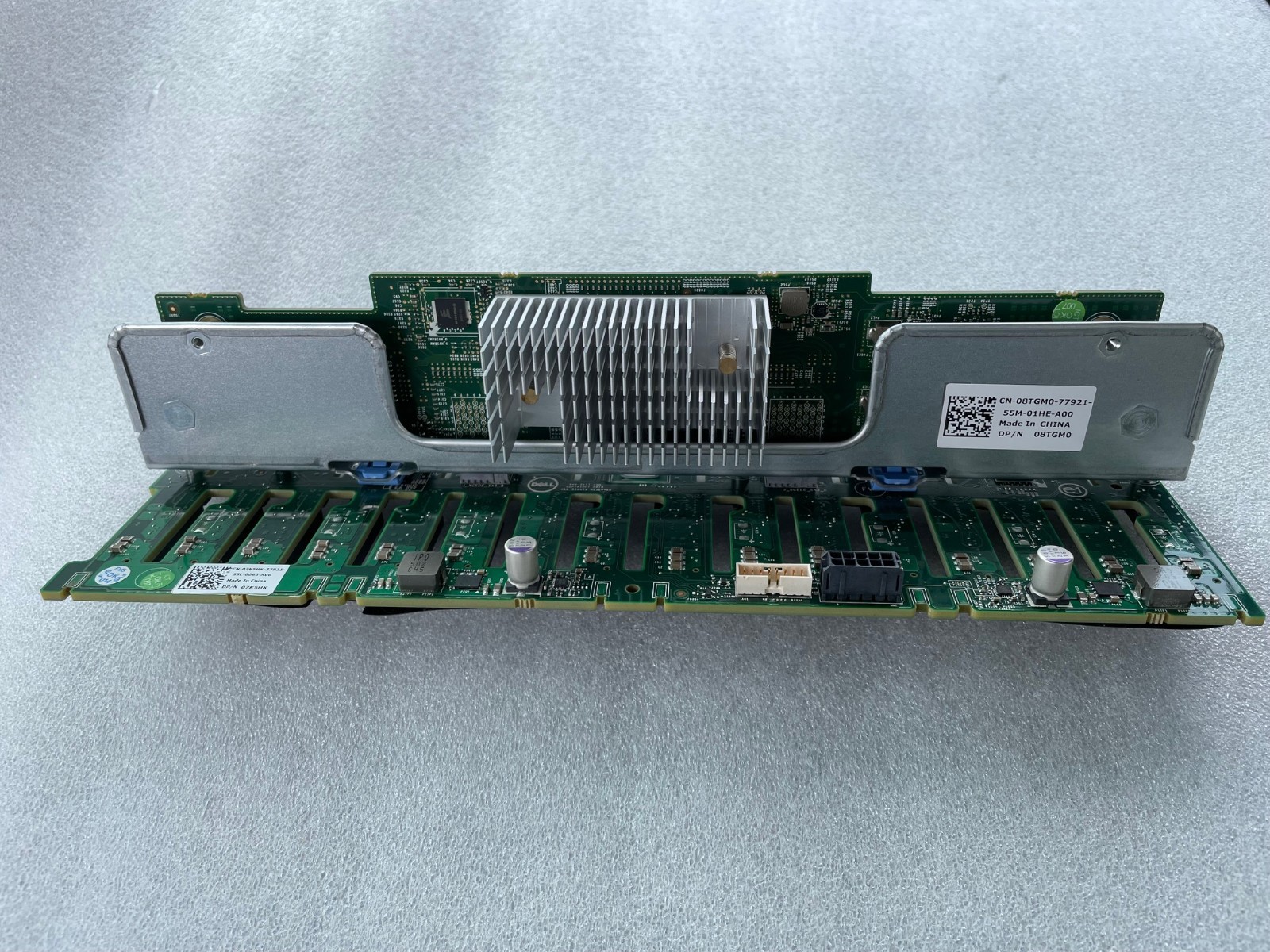 1x Dell PowerEdge R730 Server 16 x 2.5″ SAS/SATA SFF Backplane 8TGM0 7K5HK