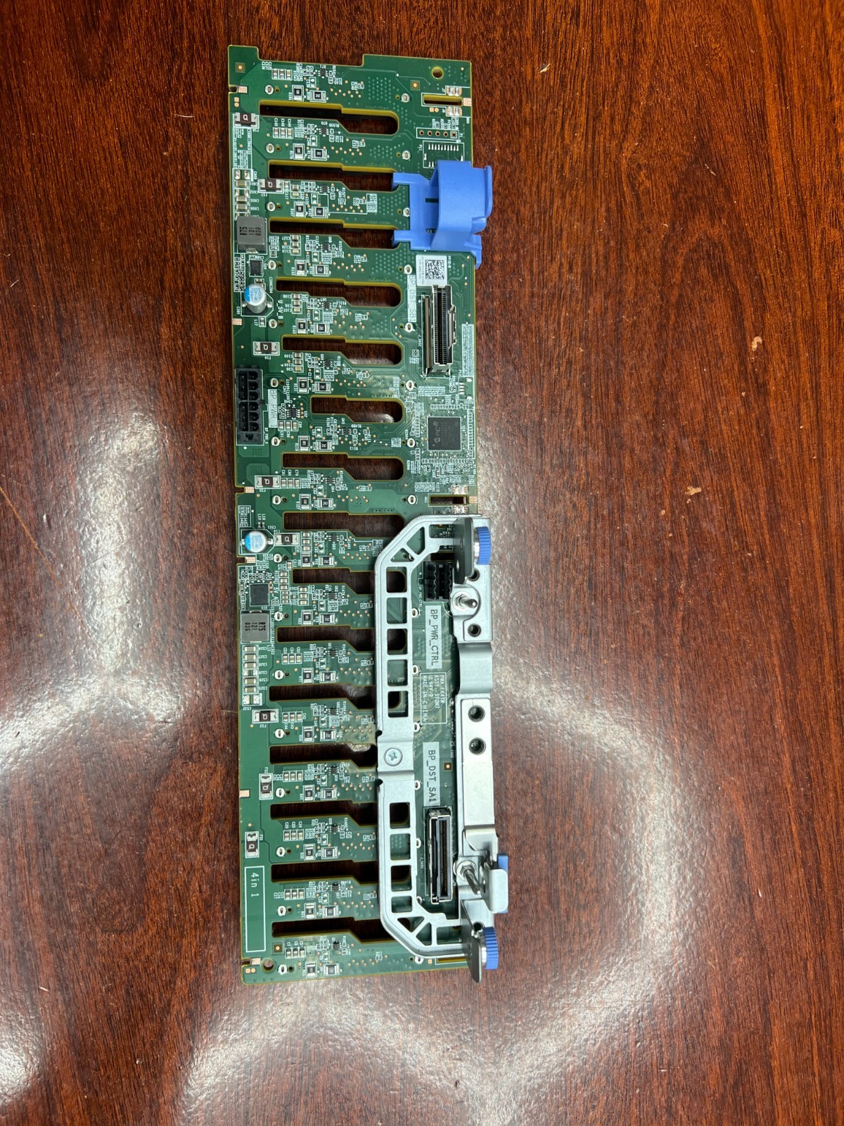Dell PowerEdge R750 R760 R7625 2.5″ x 16 SAS/SATA Hard Drive Backplane KMWW8